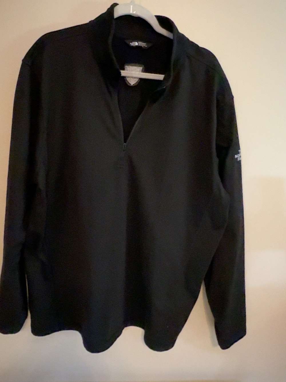 The North Face Men's Black Quarter-Zip Pullover